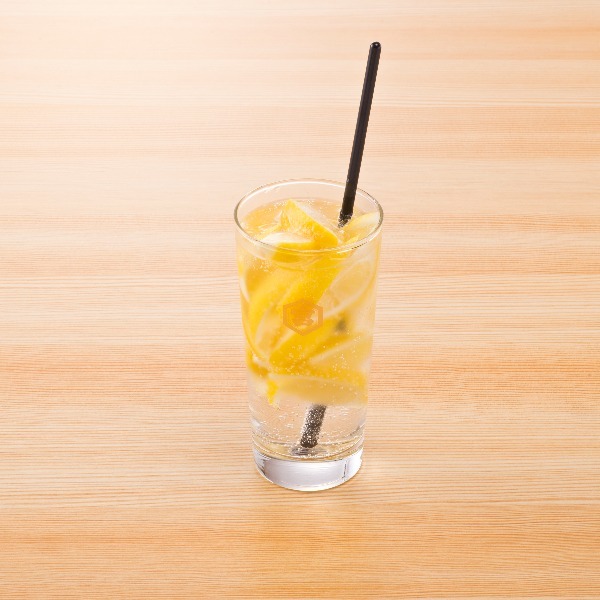 炭火焼鳥『カドクラ商店 東神奈川店』