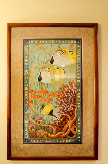 室内に掛けられている絵画。隠れミッキーは見つかった?