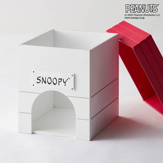 収納もできるミニテーブル 「スヌーピー」｜￥15,900 （税込）