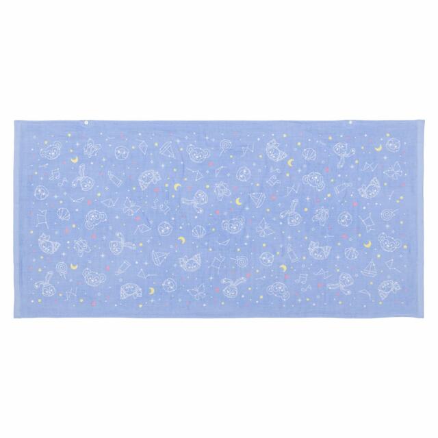 マルチガーゼケット 4,200円｜サイズ：縦約70×横約150cm｜「ダッフィー＆フレンズのサマーナイト・メロディー」スペシャルグッズ｜東京ディズニーリゾート40周年“ドリームゴーラウンド”｜発売日：2023年7月3日（月）｜販売店舗：東京ディズニーシー「マクダックス・デパートメントストア」