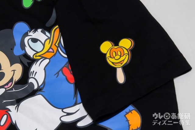 袖にもイラストが