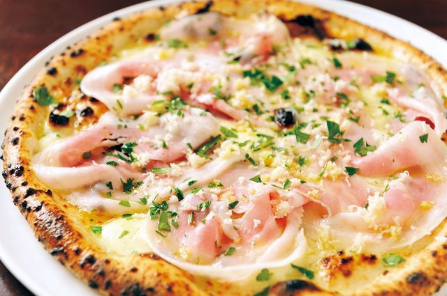 ガレオーネ（都立大学）　ピッツァガレオーネ 1800円（税別）