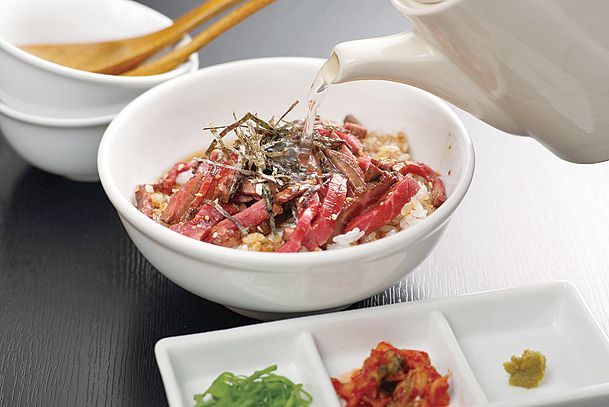 関西・焼肉の名店15／大衆肉食堂 おはこ（天満）　肉のひつまぶし（大）  780円