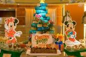 【TDRクリスマス】実はコスパ最強!? ディズニーホテルのランチコース&デザートブッフェを堪能