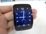 サムスン：Gear S　正面