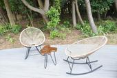 【small planet CAMP & GRILL】座り心地の良いオシャレなロッキングチェアー