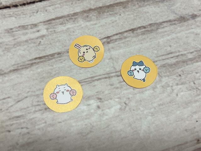 ちいかわたちのパーツをカットします