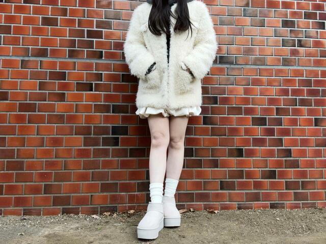 今年トレンドのルーズソックスと合わせたコーデにもかわいい♪