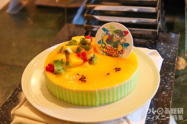 “ドナルドのホット・ジャングル・サマー”スペシャルメニュー｜ブッフェレストラン「シャーウッドガーデン・レストラン」