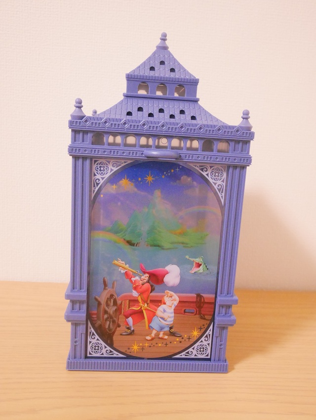 ポップコーン、バケット付き 3,200円|東京ディズニーシー新テーマポート「ファンタジースプリングス」