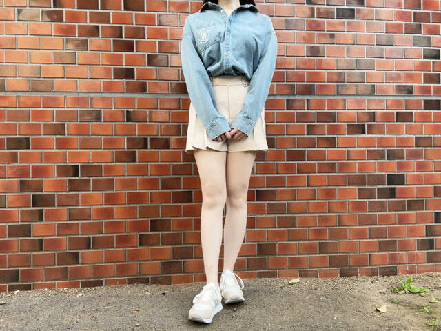 軽やかなショートパンツに合わせてもかわいいです！