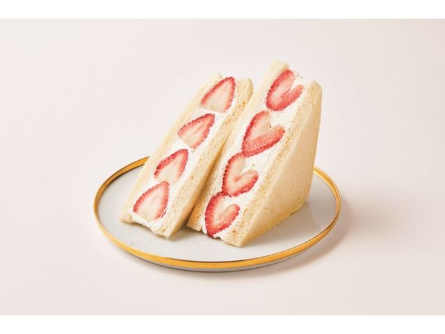 いちご丸かじりサンド