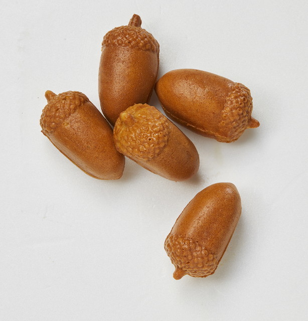 ソウル路の名物スイーツになりそうなトトリ・プルパン。Sサイズが2500ウォン、Mサイズが4500ウォン