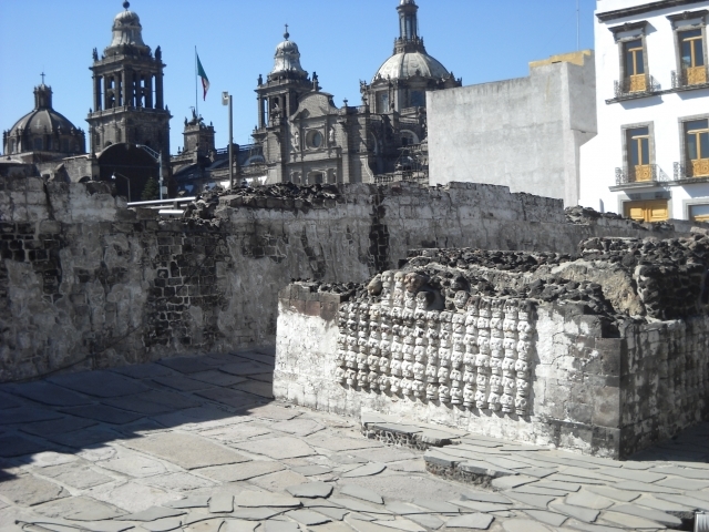 マヤ遺跡のドクロ装飾