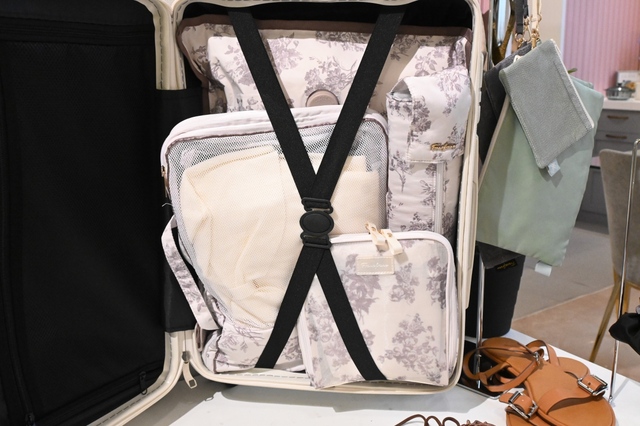【Francfranc】累計販売数30万点突破！人気の「クラシックフラワー」トラベルシリーズ