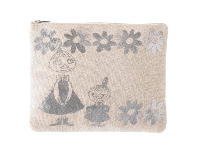 【InRed 2024年8月・9月合併号】背面がシルバーで華やかなフラットポーチ