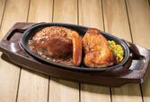 鉄板ハンバーグミックスグリル  【通常価格】税込840～940円 ⇒【クーポン価格】税込562～629円【ガストの『33％OFF特別クーポン』第2弾】