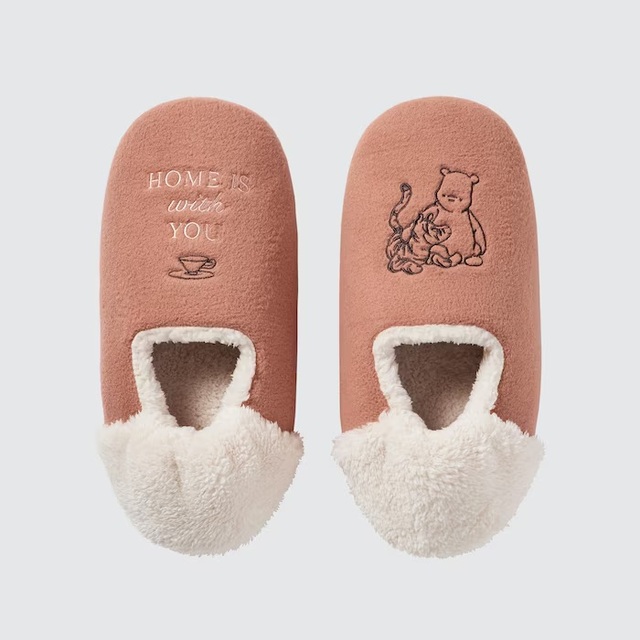 フリースルームシューズ｜1,500円｜ユニクロUT「くまのプーさんコレクション」