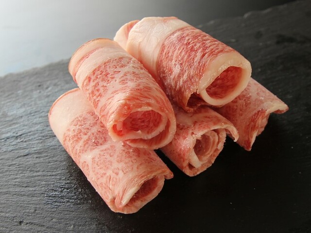 「A5ランク黒毛和牛の食べ放題コース」＜大人（中学生以上）&65歳以上：お一人様につき食べ放題料金＋880円(税込968円)、小学生：お一人様につき食べ放題料金＋440円(税込484円)＞【すたみな太郎】