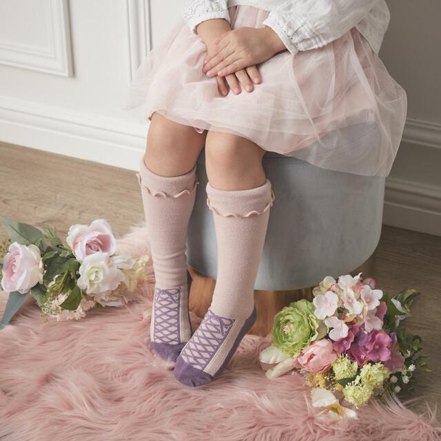 フリルハイソックス｜990円（税込）