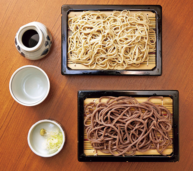 伍法 　せいろ・田舎 2食もり 900円（税別）