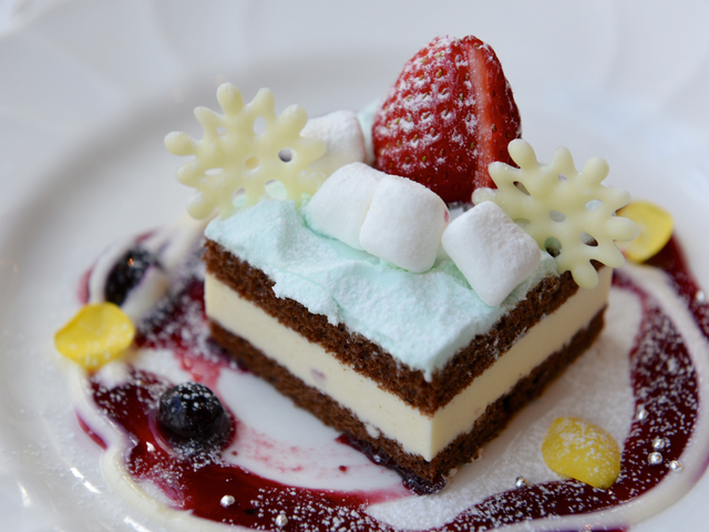 「イーストサイド・カフェ」スペシャルコース｜東京ディズニーランド 2016年「アナとエルサのフローズンファンタジー」