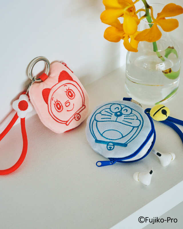 【ドラミちゃん×studio CLIP】「ストラップ付きポーチチャーム」2,490円