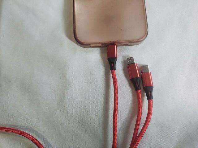 iPhoneを充電できる