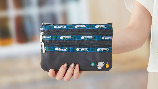 【LeSportsac×familiar「ポーチ」】たて約13cm×よこ約19cm　8,250円