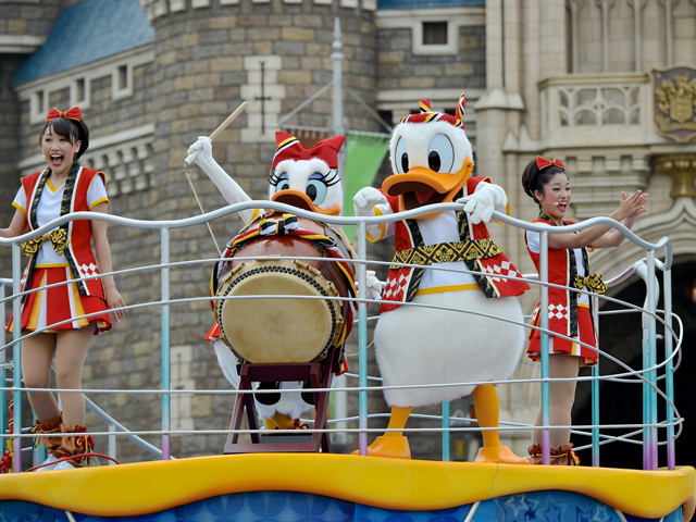 TDL「ディズニー夏祭り」2015 キッズ向けプログラム「おんどこどん!」撮影 / MezzoMiki
