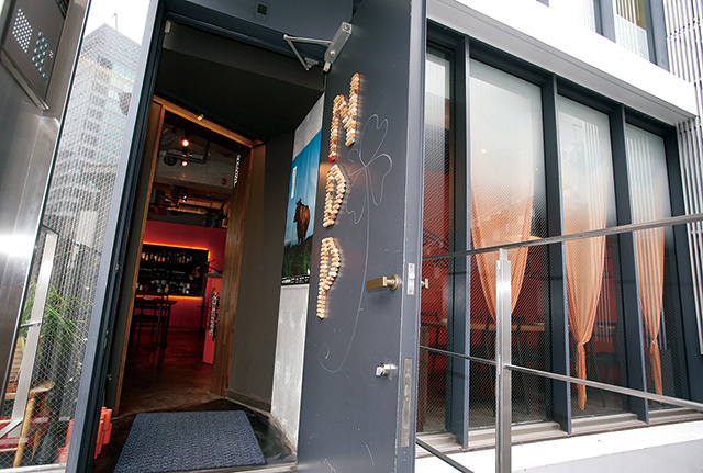 ヌッフ デュ パプ（六本木）　外観