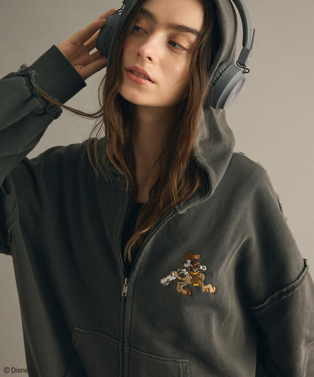 ヴィンテージライクZIPパーカー ¥8,900｜CRAFT STANDARD BOUTIQUE ディズニーコレクション