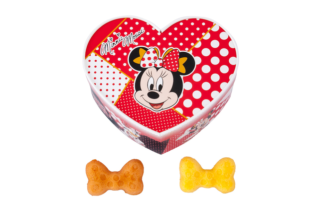 マドレーヌ 1,600円|内容量:プレーン5個、ストロベリー5個|東京ディズニーランド「ベリー・ベリー・ミニー!」スペシャルグッズ|販売店舗「ワールドバザール・コンフェクショナリー」