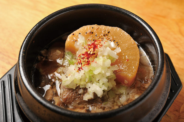 近江牛すじ煮込み 750円（税別）｜近江牛肉店 本店