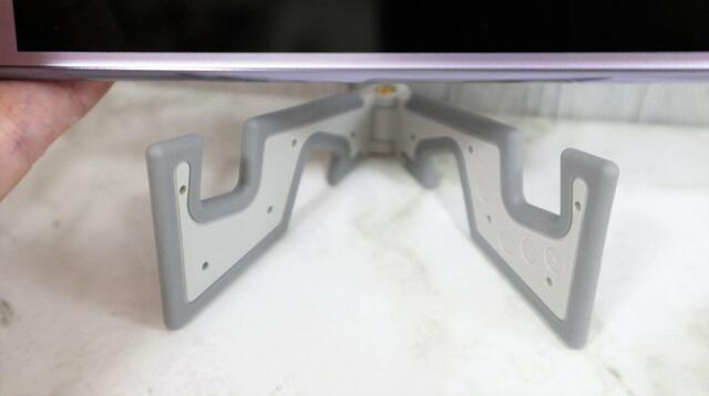 【IKEA ユッピエナッレ】開いて差し込むだけで携帯電話ホルダーになる！