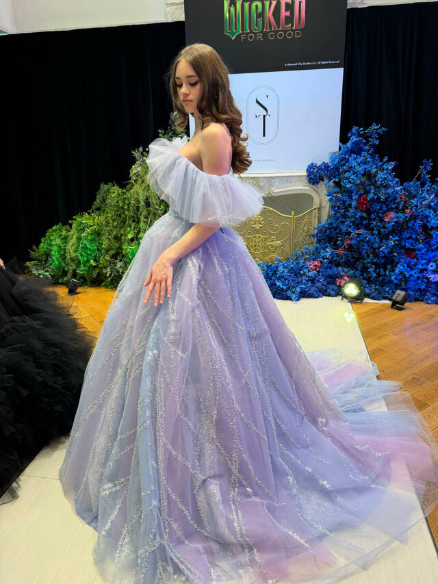 【クラウディア】『ウィキッド』新作ウェディングドレス