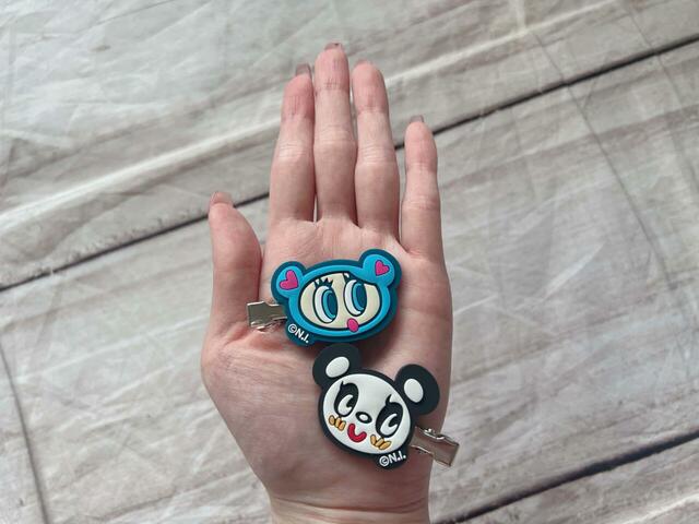 それぞれ左右につけられます