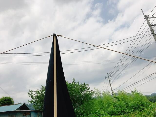 【ワークマン レジストスクエアタープ】ポールを立ち上げる作業以外は1人でもできます