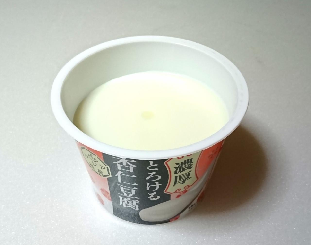 市場 チルド 冷蔵 濃厚とろける杏仁豆腐 雪印メグミルク 商品 アジア茶房