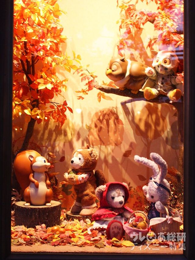 「マクダックス・デパートメントストア」ウィンドウ