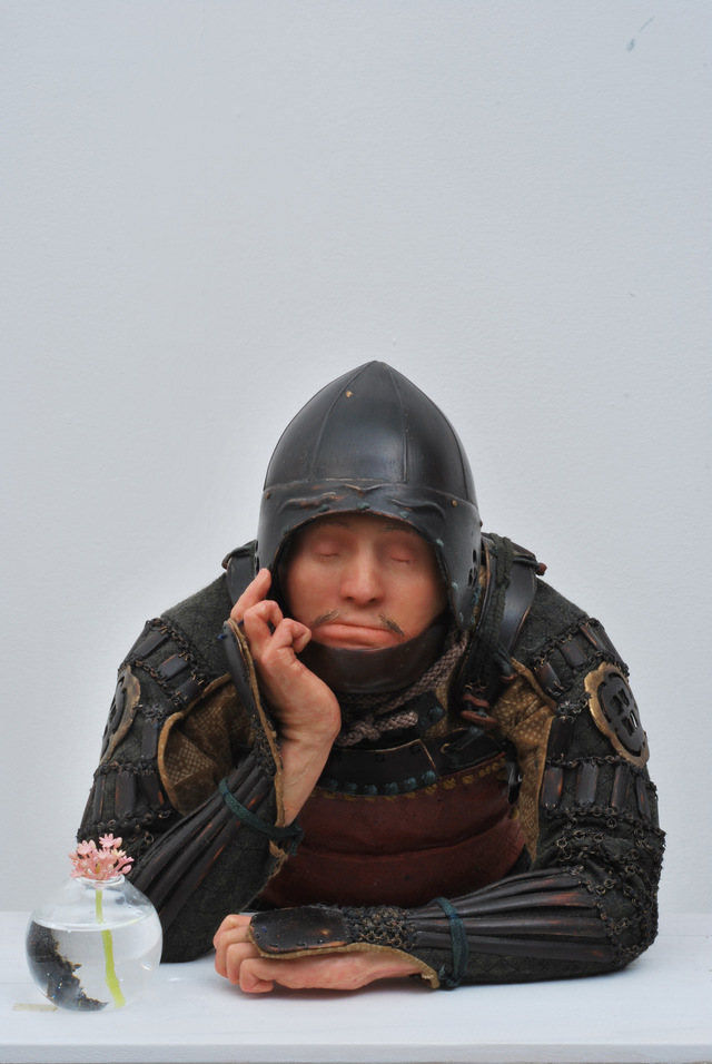 「Sleep Away」 技法：ミクストメディア 2015年