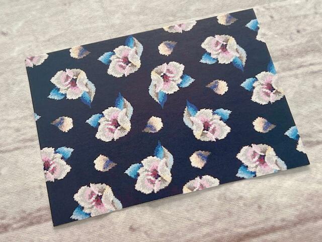 フェイラーの「LAURENCIN（ローランサン）」。マリー・ローランサンへのオマージュが込められた柄。筆者のイチオシです！