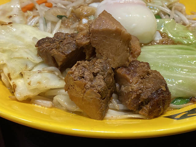 焼豚がゴロゴロ　