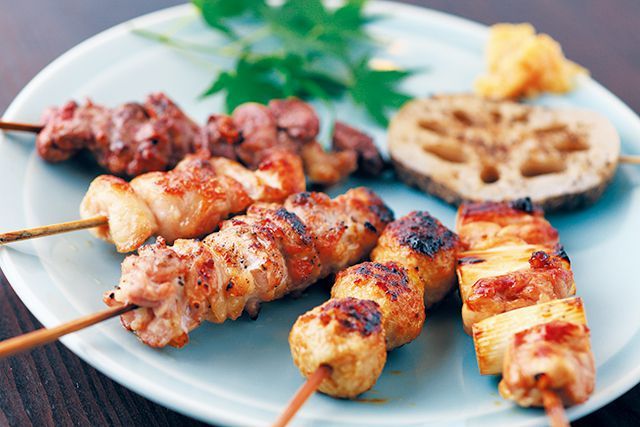 関西「焼き鳥」の名店／アヒル（三宮）　炭火串焼き（1本） 160円～