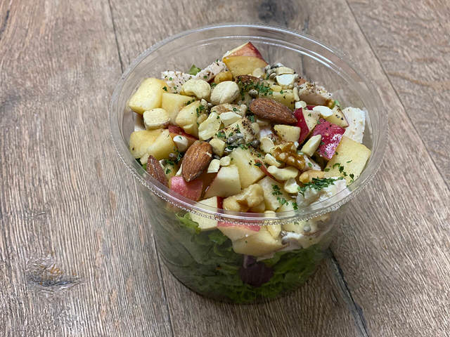 渋谷ビオカフェ　パワーサラダカップはカップで到着