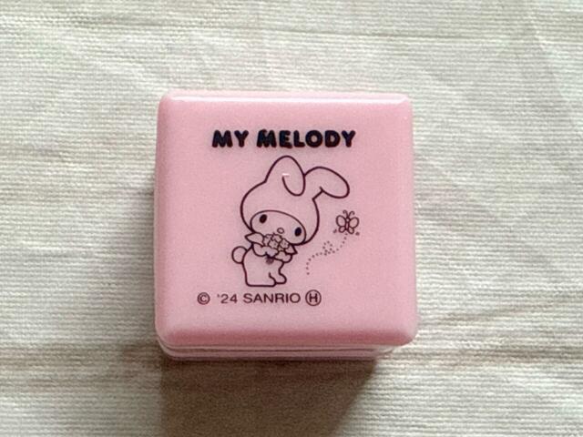 蓋でイラストを確認できます。ピンクが「THANK YOU」