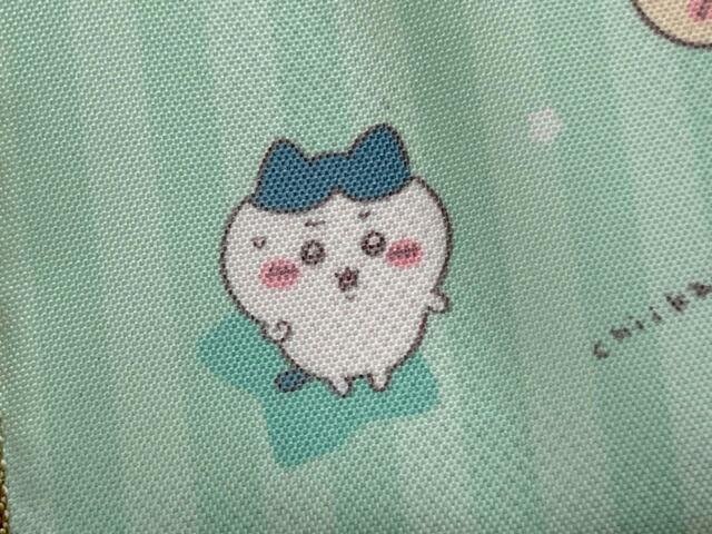 【キラピチ2023年8月号付録】何やら焦っているハチワレ。表情が豊かなところもちいかわたちの魅力の1つですね!