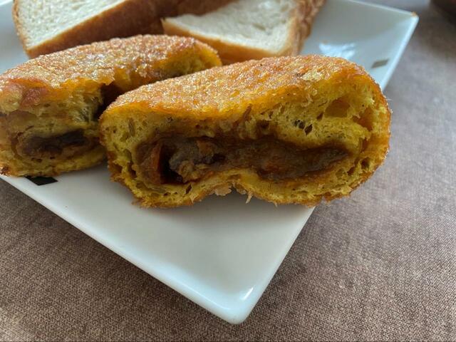 【R Baker】黄金のカレーパン 断面