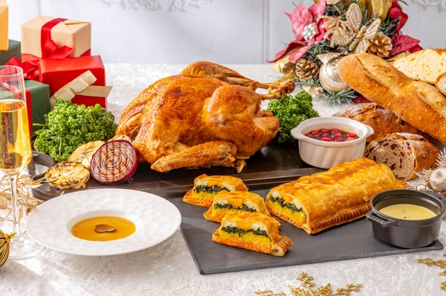 「プレミアムクリスマスディナー限定メニュー」＜期間：2025年12月20日～12月25日＞【【ヒルトン名古屋】ホリデーシーズンの食の旅が楽しめるランチ＆ディナービュッフェ「ワールド・クリスマス・ビュッフェ ～五感を満たす美食の旅～」開催】