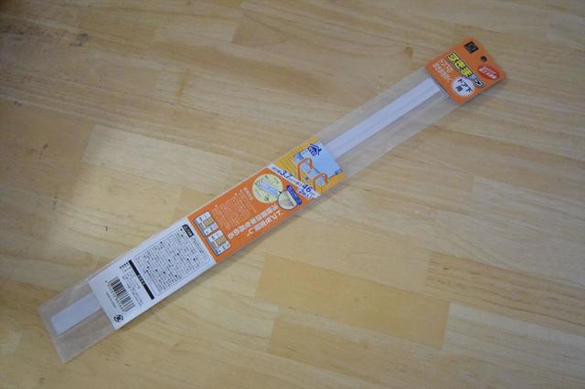 【セリア】すきまテープドア下用／100円